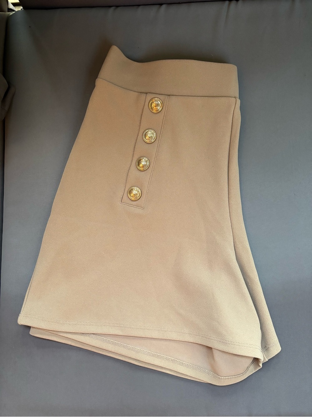 H&M • M• Tan Button-Front A-Line Shorts
